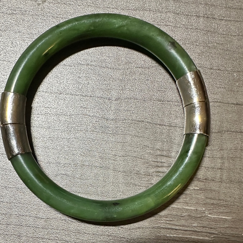 Vintage Chinese Tube Nephrite Spinach colored Jade Hinged Bangle Bracelet